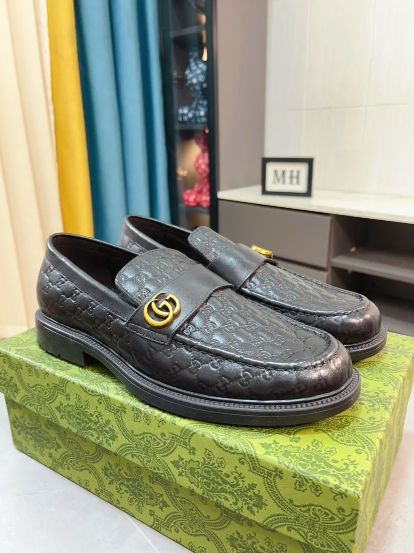 Men's shoes 💰500🌹🌹[GUCCI Gucci] A new style of formal men's leather shoes is coming ~ The original quality upper is made of Italian cowhide➕The leather is soft and delicate, comfortable and soft. The top layer of genuine leather, rubber wear-resistant outsole, the shoe shape is dignified and domineering, and the luxury charm is not concealed! The natural and free nouveau riche leads the trend. Code number: 38-44